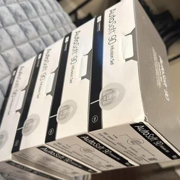 AutoSoft 90 Infusion Set - Picture 4 of 4